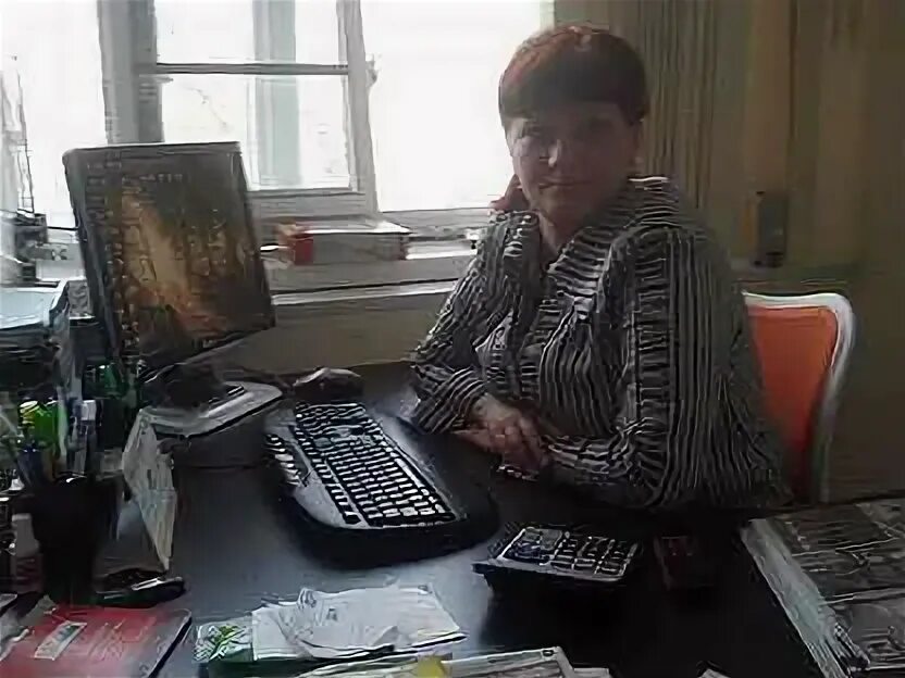 Директор магазина лигашарья 2010. Вакансии директора ярославль. Вакансии директора ярославль. Форма сотрудников магнита. Директор школы 4 ярославль.