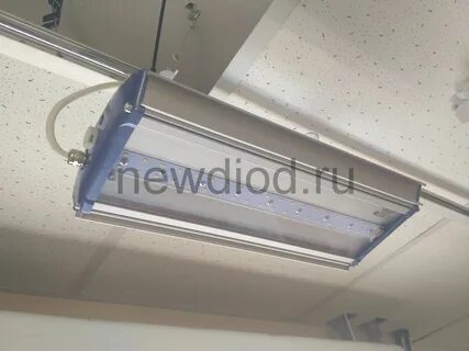 Промышленный светильник кронштейн