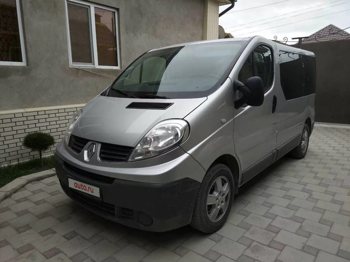 Трафик купить россии. Рено трафик 2007. Renault Trafic II Рестайлинг. Рено микроавтобусы трафик 2. Рено трафик серый.