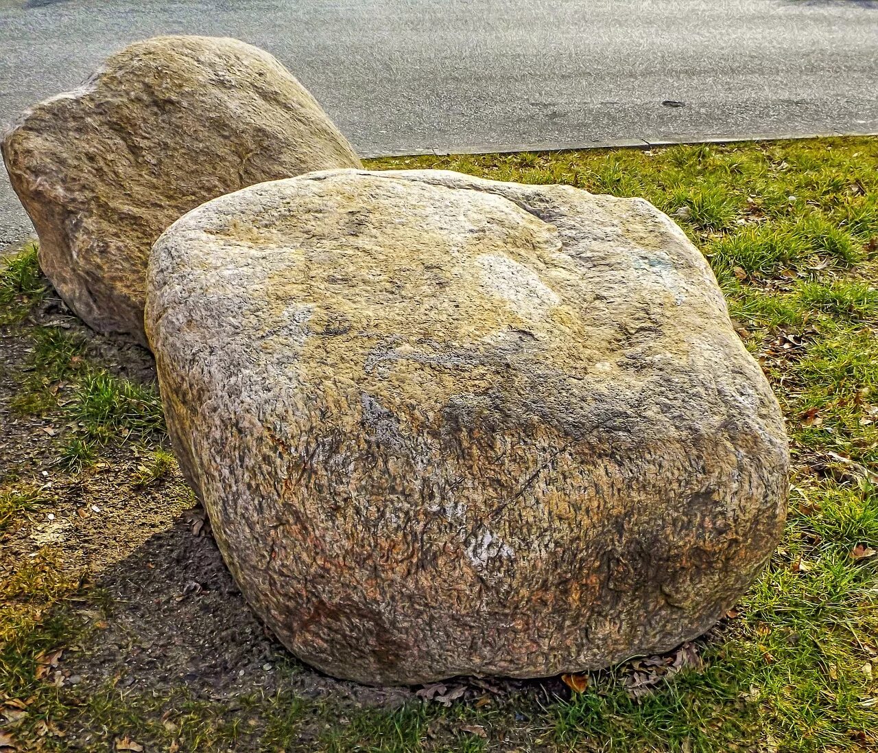 Stone photo. Камень Куммакиви Финляндия. Валун «большой камень» Кутишкинский. Огромный булыжник. Камень обычный.