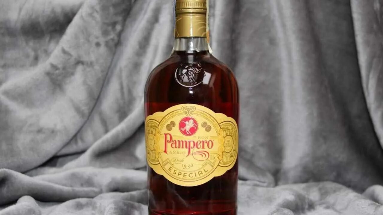 Ром хозяйка замка. Pampero Ром Anejo. Ron Anejo Pampero. Ром Венесуэла Памперо. Ром из Венесуэлы.