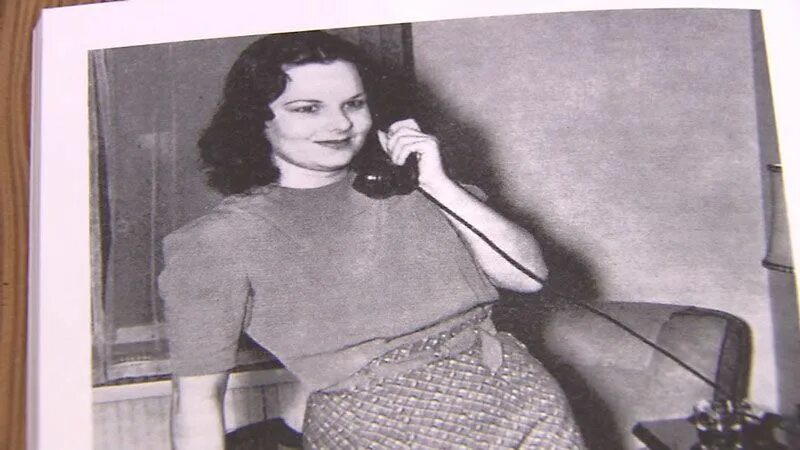 Вирджиния хилл. Багси сигел и вирджиния хилл. вирджиния хилл фламинго. сын вирджинии хилл.