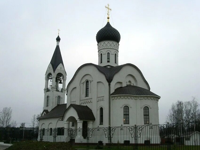 Храм вознесения господня в толстопальцево. Воскресения христова в толстопальцево. Толстопальцево деревня церковь. Храм вознесения господня в толстопальцево. Храм в толстопальцево.