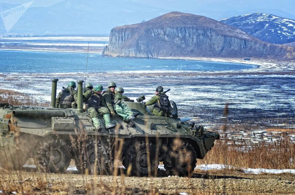 Бригада спецназа гру хабаровск. Войска береговой обороны вмф. Морская пехота дальний восток. Морская пехота на сахалине. Восток 2014 военные учения.