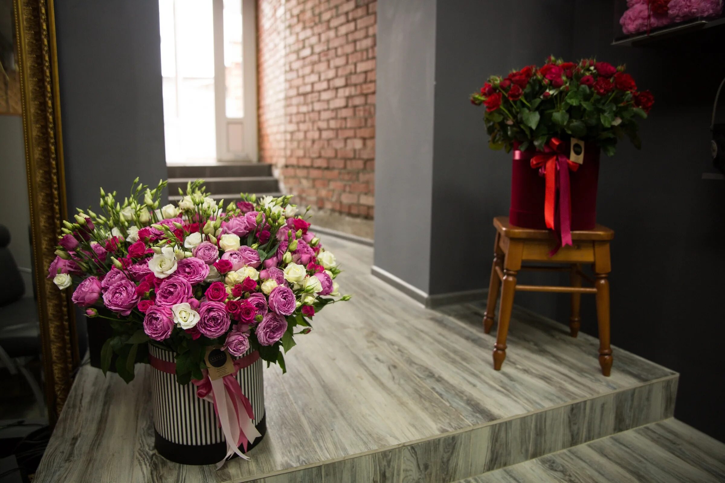 Цветочный дом туапсе. Цветочный дом тамбов. Дом цветов кострома. Цветы дома нн. Гвоздики тамбов чичканова.