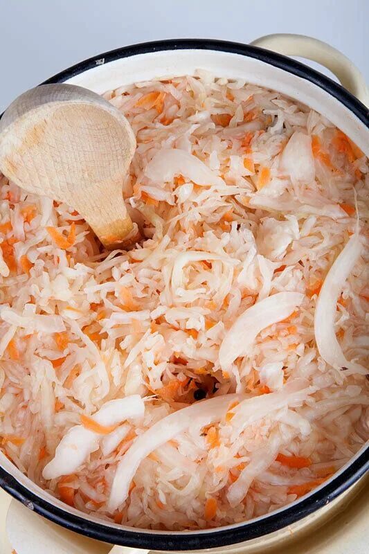 Кастрюля для закваски капусты. Как квашеную капусту сделать вкуснее. Вкусная квашеная капуста. Капуста квашеная. Как квашеную капусту сделать вкуснее.