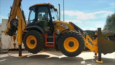 Трактор jcb двигатель