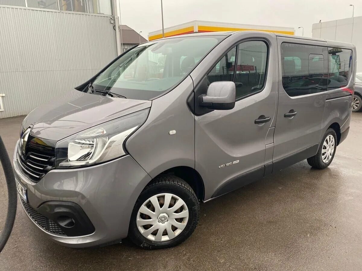 Рено трафик отзывы. Рено трафик 2015. Renault Trafic III. Рено трафик 2015 г.в. Рено трафик 1.