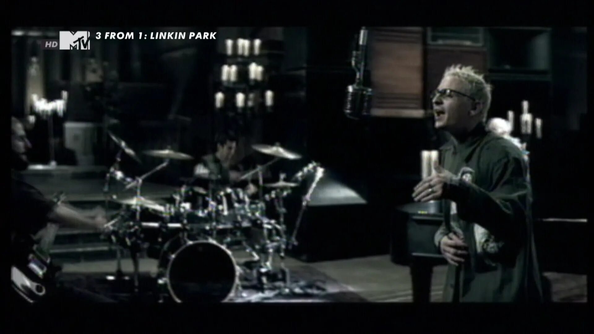 Песня намб линкин парк. Литин парк Numb. Linkin Park Bleed it out клип. Linkin Park Numb Stadium.