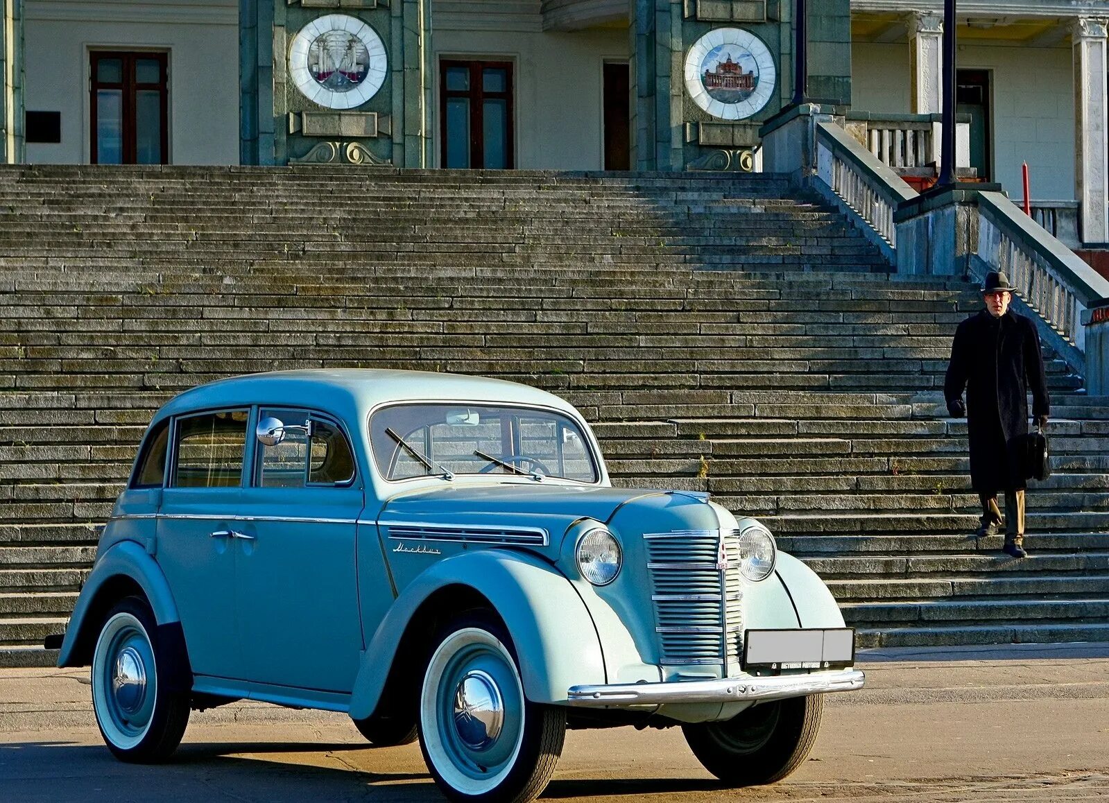 Первый автомобиль москвич. Москвич 400-422. Opel Kadett k38. Старый Москвич 400. Москвич 400 и Опель кадет.