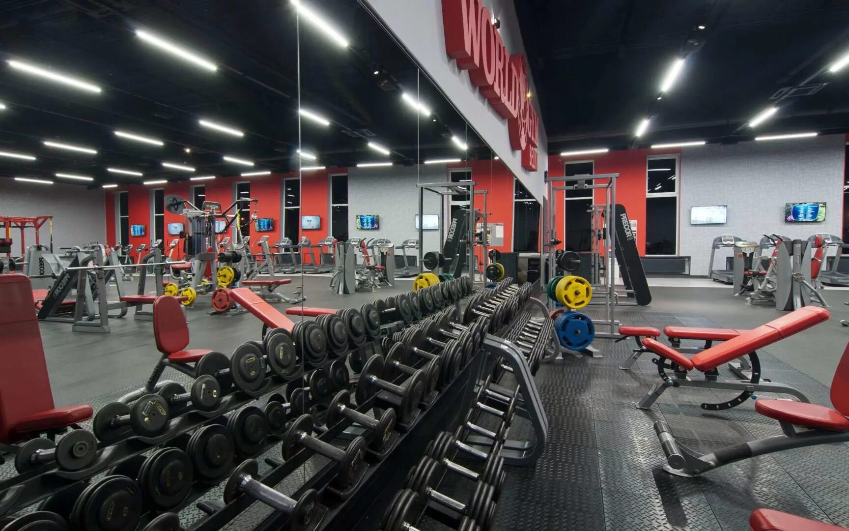 Фитнес gym gym беляево. Джим клуб. Спортзал камелот фрунзенская. Фитнес войковская. Фитнес gym gym беляево.