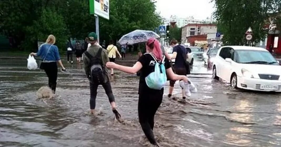 Когда закончится дождь в самаре. Потоп в Новосибирске. Дождь в Новосибирске. Новосибирск затоплен дождями?. Новосибирск затопило.