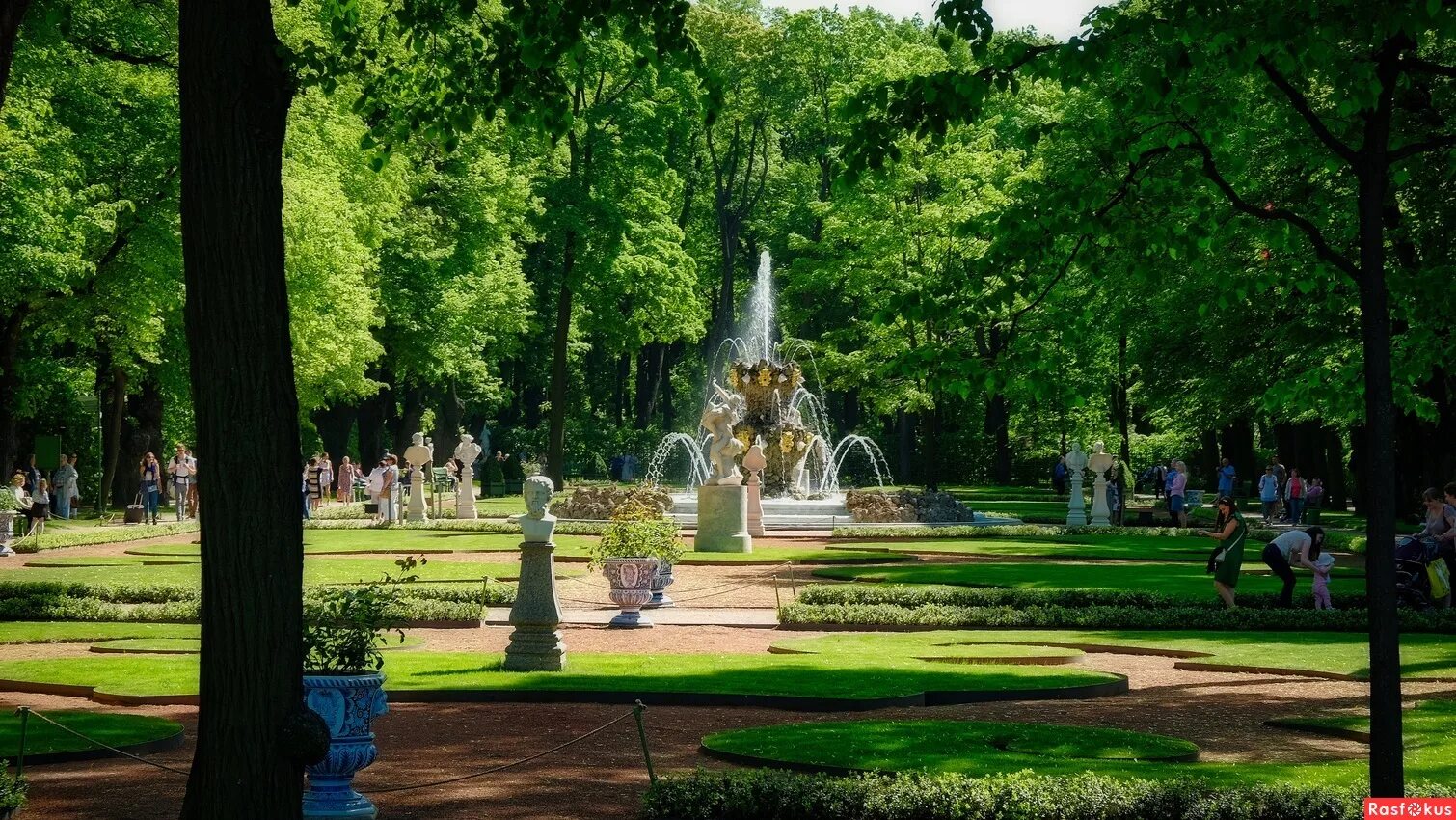 Какие парки бесплатные в спб. Парки санкт петербурга. Какие парки бесплатные в спб. Алексеевский парк спб. Какие парки бесплатные в спб.