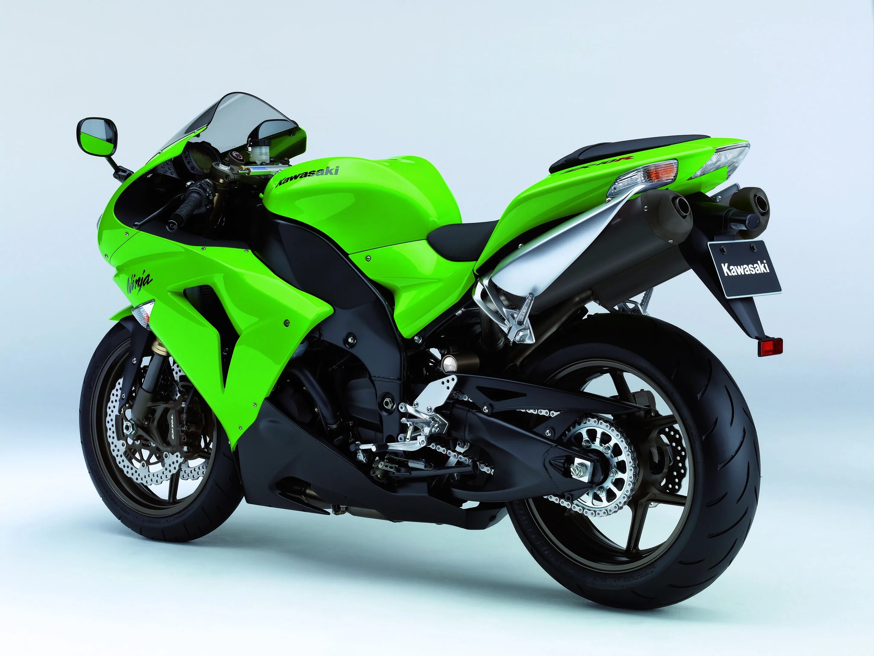 Купить мотоцикл 1000. Kawasaki Ninja ZX-10r. Kawasaki zx10r 2006. Мотоцикл Kawasaki ZX-10r Ninja. Kawasaki zx10r 2006 2007.