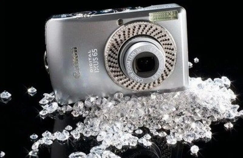 Самый дорогой камера. Canon Diamond IXUS. Камера Кэнон самый дорогой. Самый дорогой фотоаппарат в мире. Самая дорогая фотокамера.