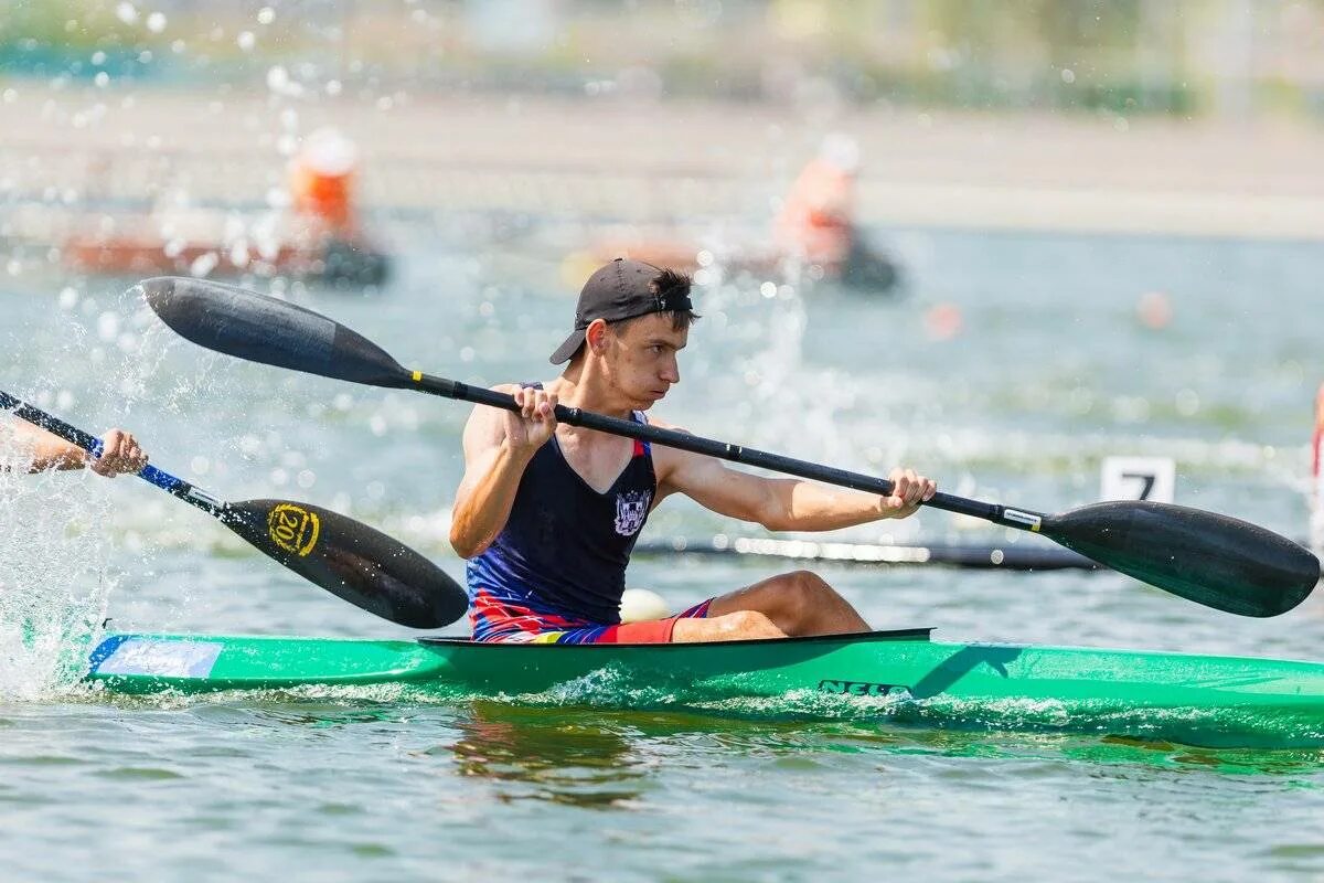 Спорт гребля на байдарке и каноэ. Гребля на байдарках и каноэ. Джо каноэ.