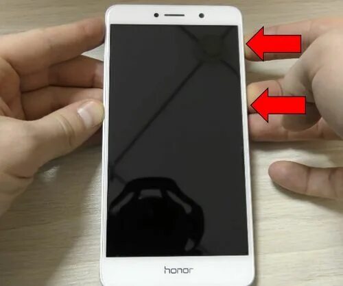 Включается на телефоне 10. Экран на Хуавей y 5 c сенсор. Экран включения Honor. Хонор с кнопкой внизу экрана. Хонор 7 а включается и выключается.