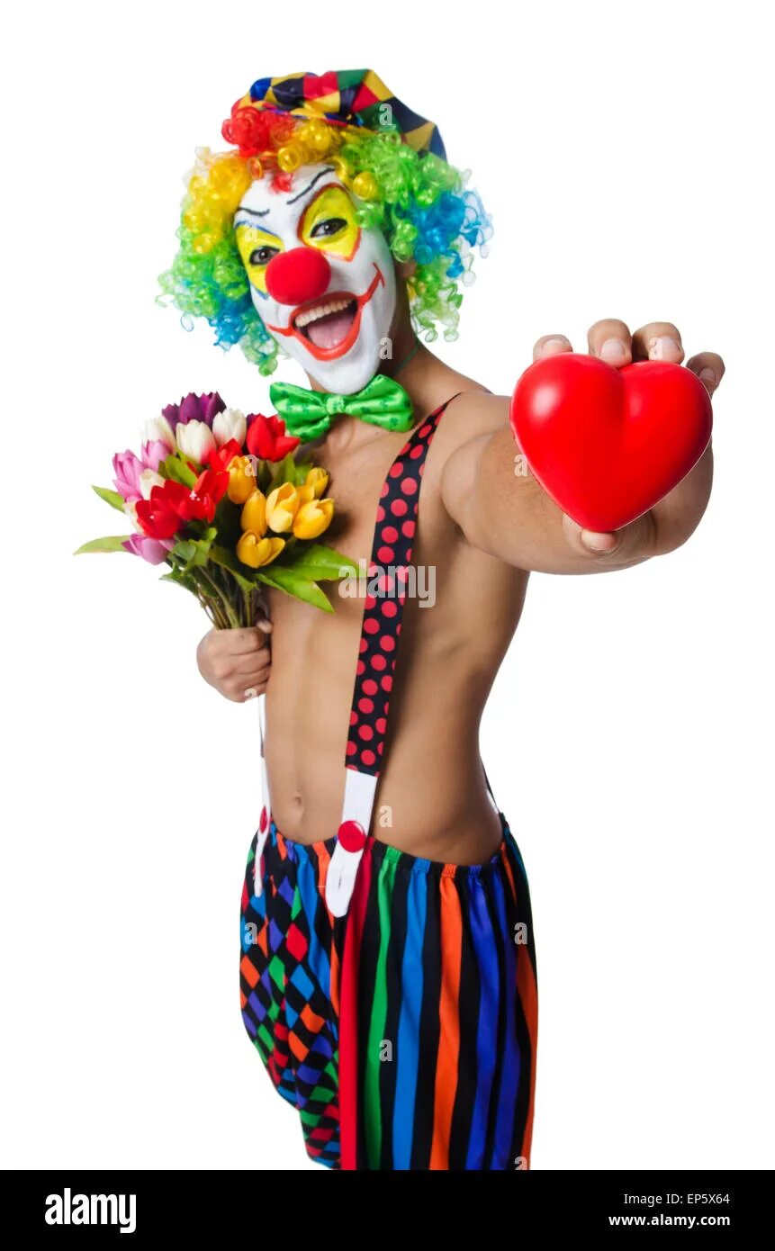 Клоун с цветами. Клоун с цветком. Влюбленный клоун. Клоун дарит цветы.