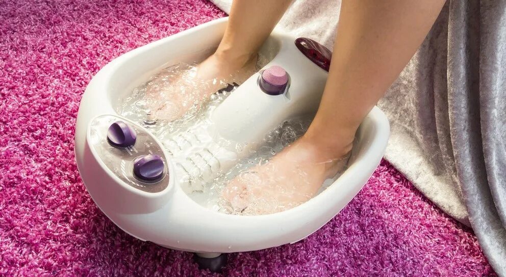 Что добавить в ванночку для ног. Foot spa для педикюра homedics. Ванночка для ног. Складная ванночка foldable foot bucket. Ванна для ног.