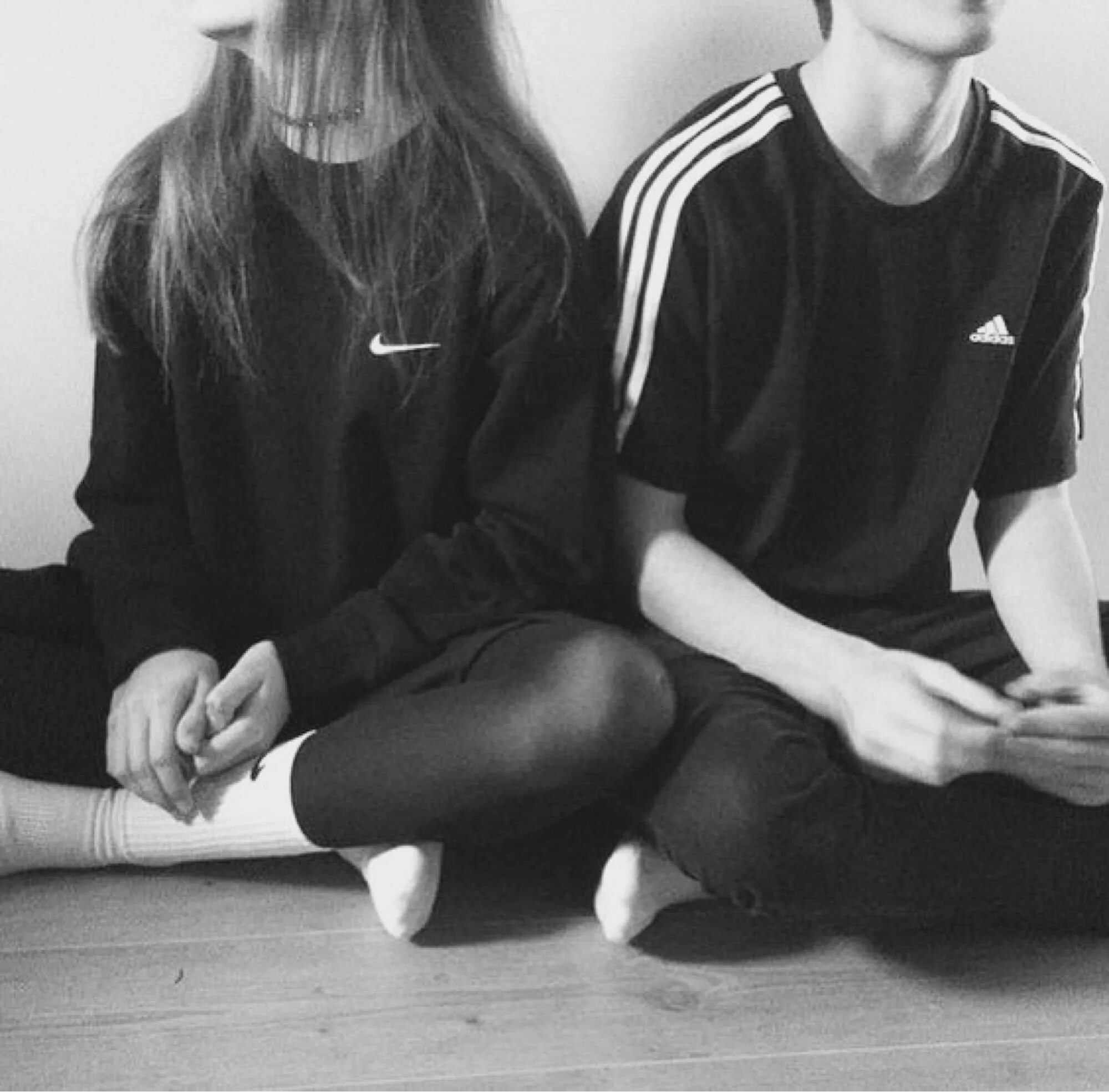 Девушка и сестра парня. Парень и девушка подростки. парень с девушкой друзья топовые. подростки эстетика. сохры для подростков.