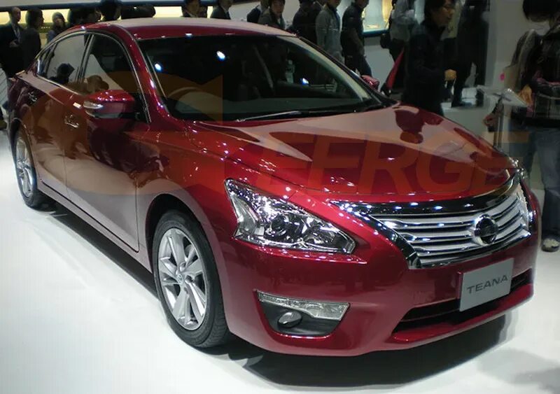 Теана 2011 3,5. Ниссан теана красный. Nissan teana 2022. Фото nissan teana 2011 года колесо. Ниссан теана красный.