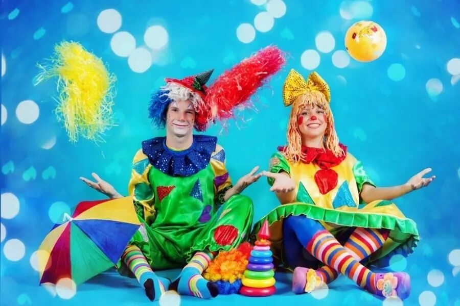 Развлечение для детей на 1 апреля. Клоуны Ириска и Клепа. Клоуны для детей. Клоун на детском празднике. Праздник клоунов.