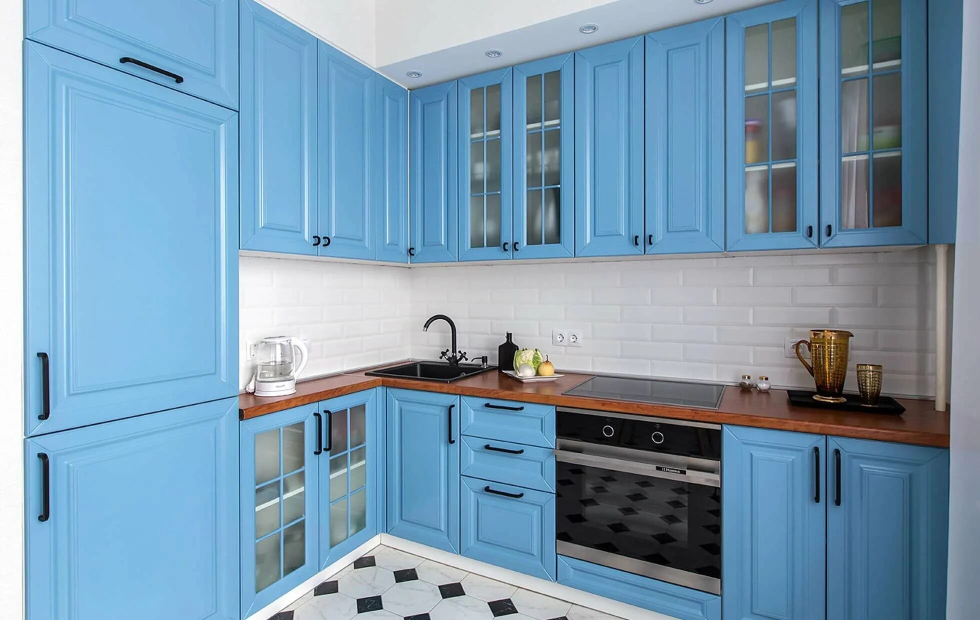 Голубые фасады. Голубые фасады. Кухонный гарнитур с синими фасадами. Кухня с синими фасадами. Голубые фасады.