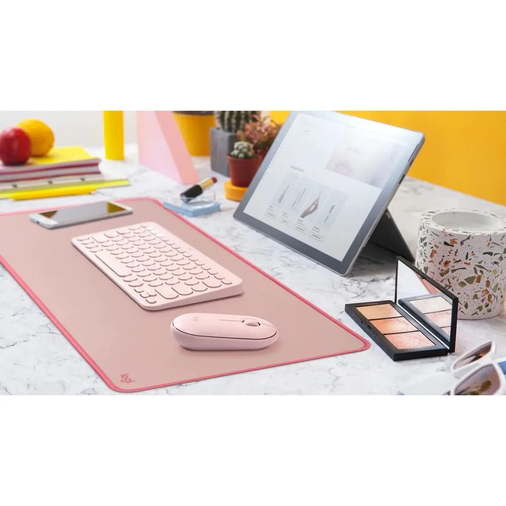 Logitech studio series. Logitech studio desk mat. коврик для мыши logitech desk mat studio series lavender. коврик для мыши logitech desk mat studio series darker rose. коврик logitech g desk mat studio series.