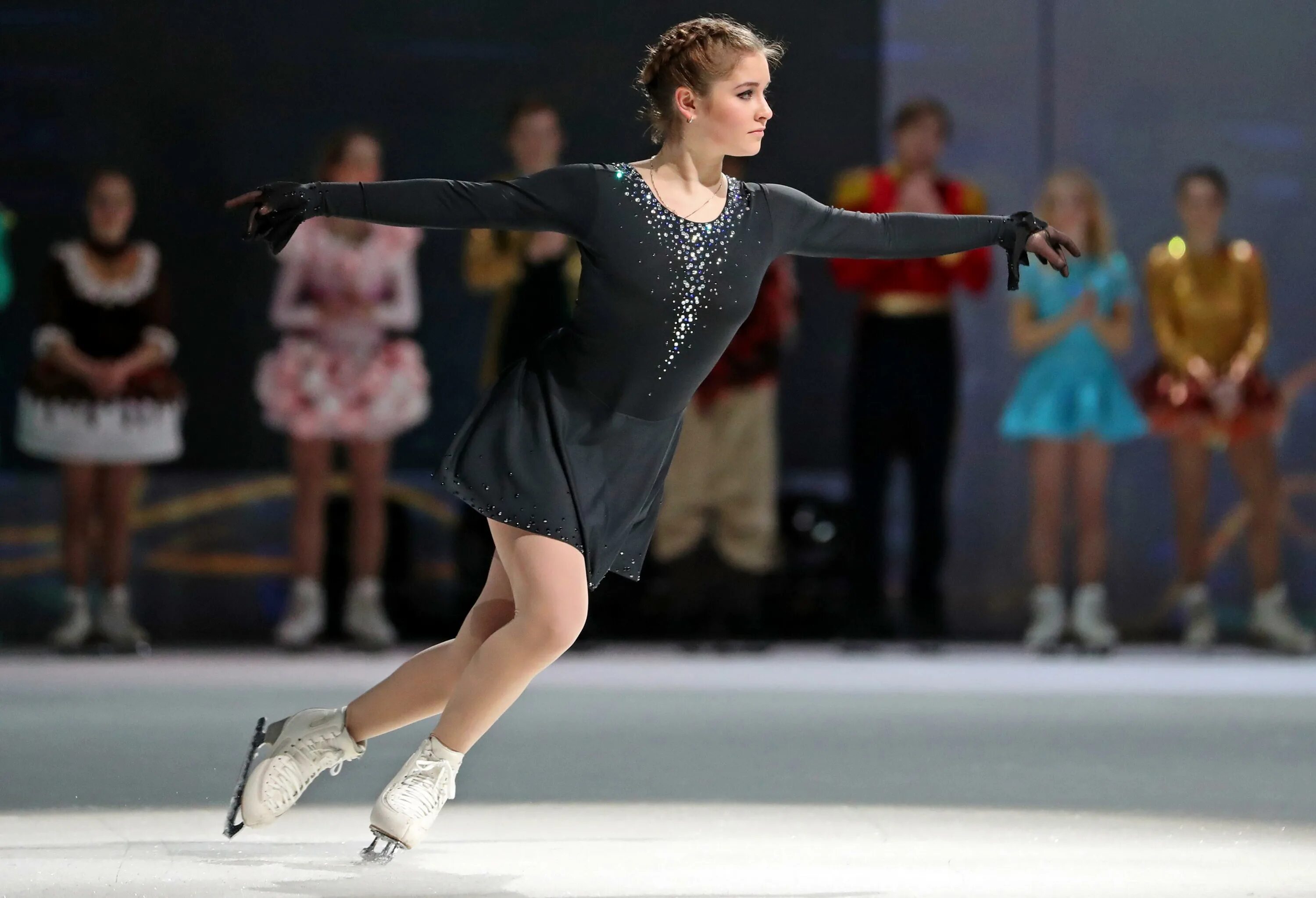 Роды фигуристок. Фигурное катание юлия липницкая. Фигуристка юлия липницкая анорексия. Юлия липницкая сочи 2014. Липницкая 2019.