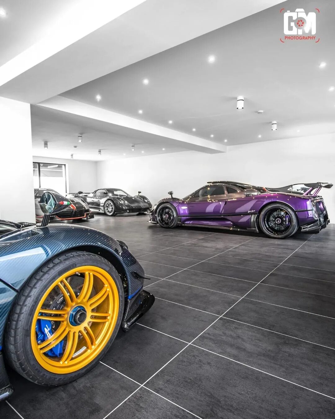 Pagani automobili s p a. Pagani 2025. pagani automobili модельный ряд. pagani automobili синяя. зонда пагани сверху.