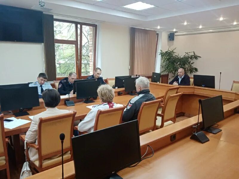 в ходе заседания были