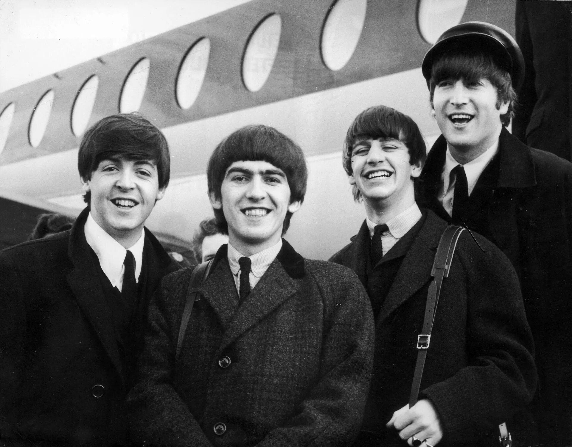Битлз самое популярное слушать. Группа the beatles. the beatles 1964. ансамбль битлз. ливерпульская четверка битлз.