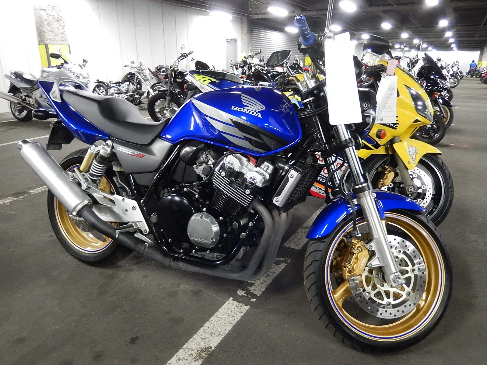 Honda cb400sf spec3. Honda cb400sf VTEC 3. CB 400 VTEC 3. Honda CB 400 VTEC 1. Honda cb vtec