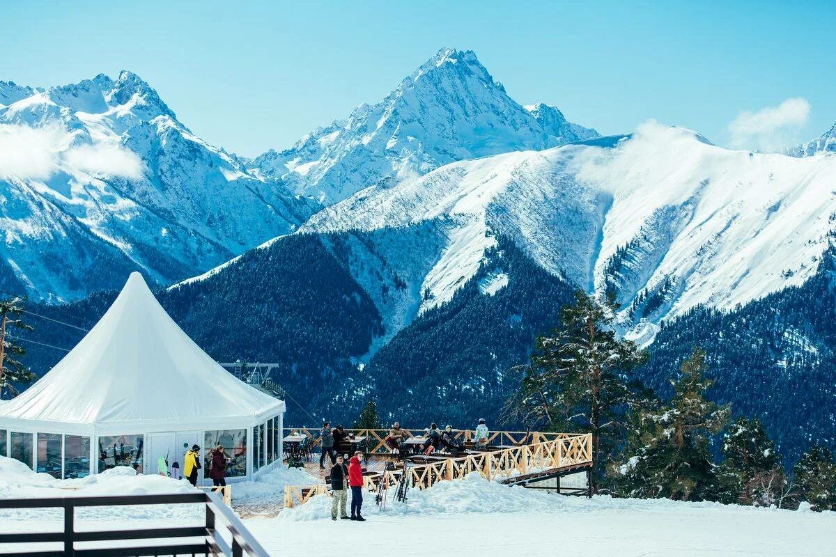 Горный туризм северная осетия. Домбай карачаево-черкесия. Кчр архыз. Карачаево-черкессия гора архыз. Архыз горный поход.
