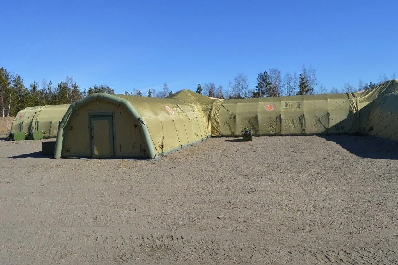 Госпиталь валуйки белгородская. Военный полевой госпиталь. Полевой госпиталь в Шебекино. Военно полевой госпиталь палатка. Передвижной полевой госпиталь.