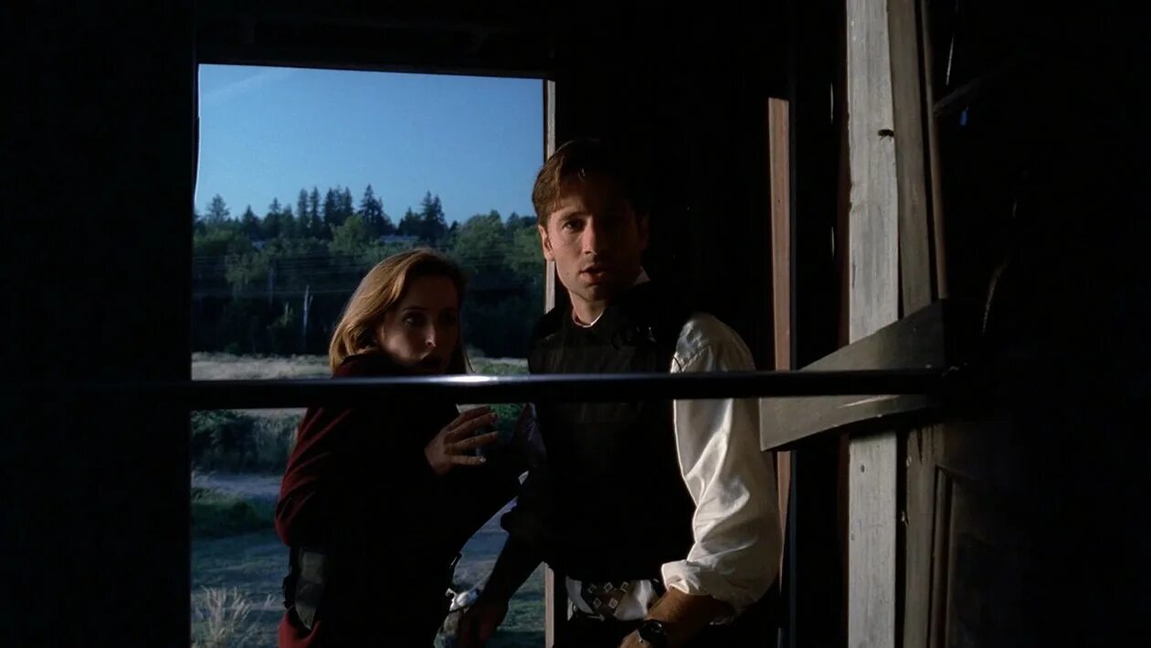 X files home. Секретные материалы 13 сезон. Секретные материалы скалли в больнице. X files home. X files home.