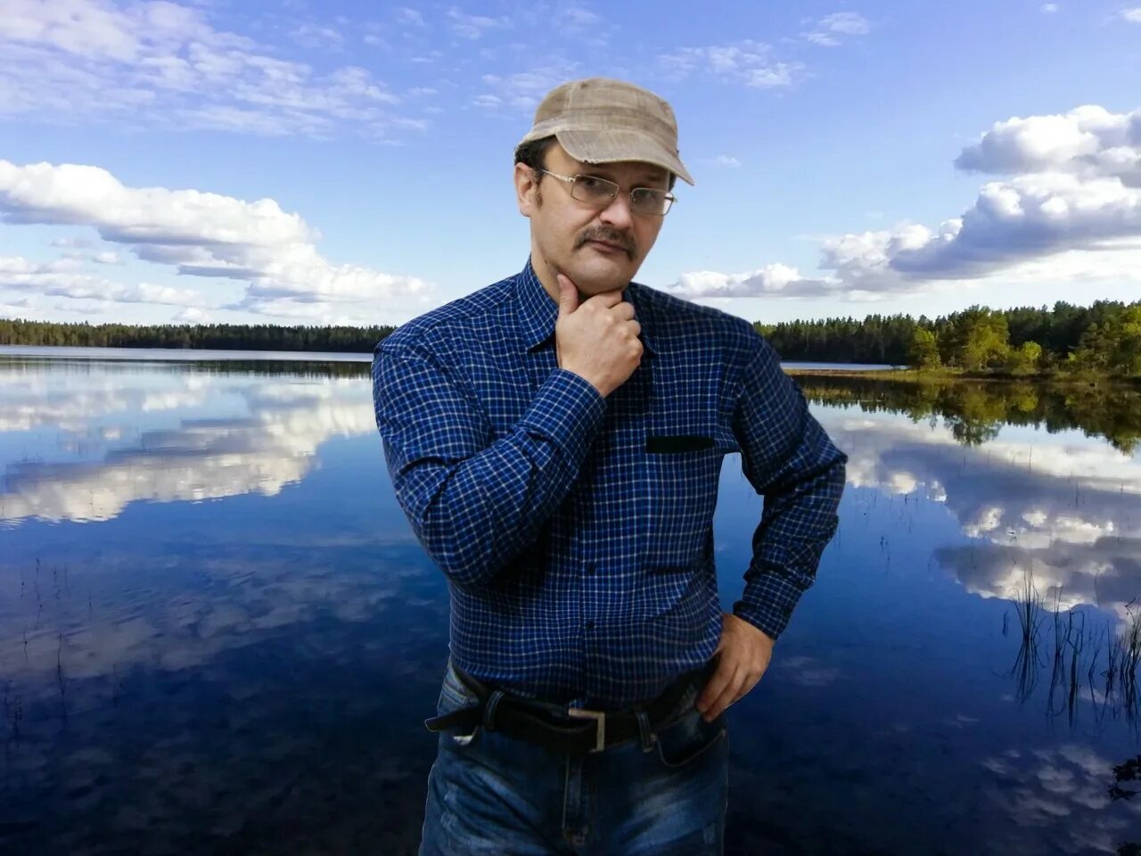 Экскурсия на улице. Экскурсоводы петрозаводск. Карелия гид. Кофе люди терскол. Экскурсоводы петрозаводск.