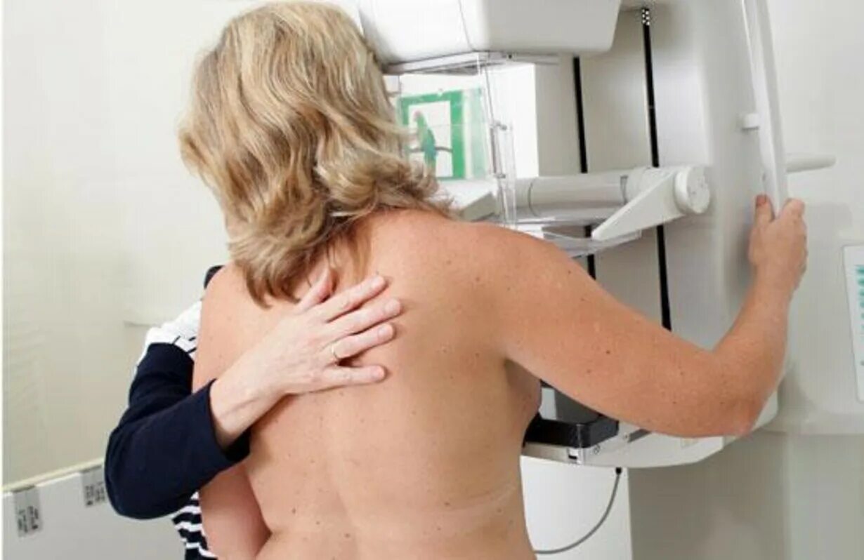 Маммография обязательно. Маммография. Осмотр груди. Обследование молочных желез. Маммографическое исследование молочных желез.