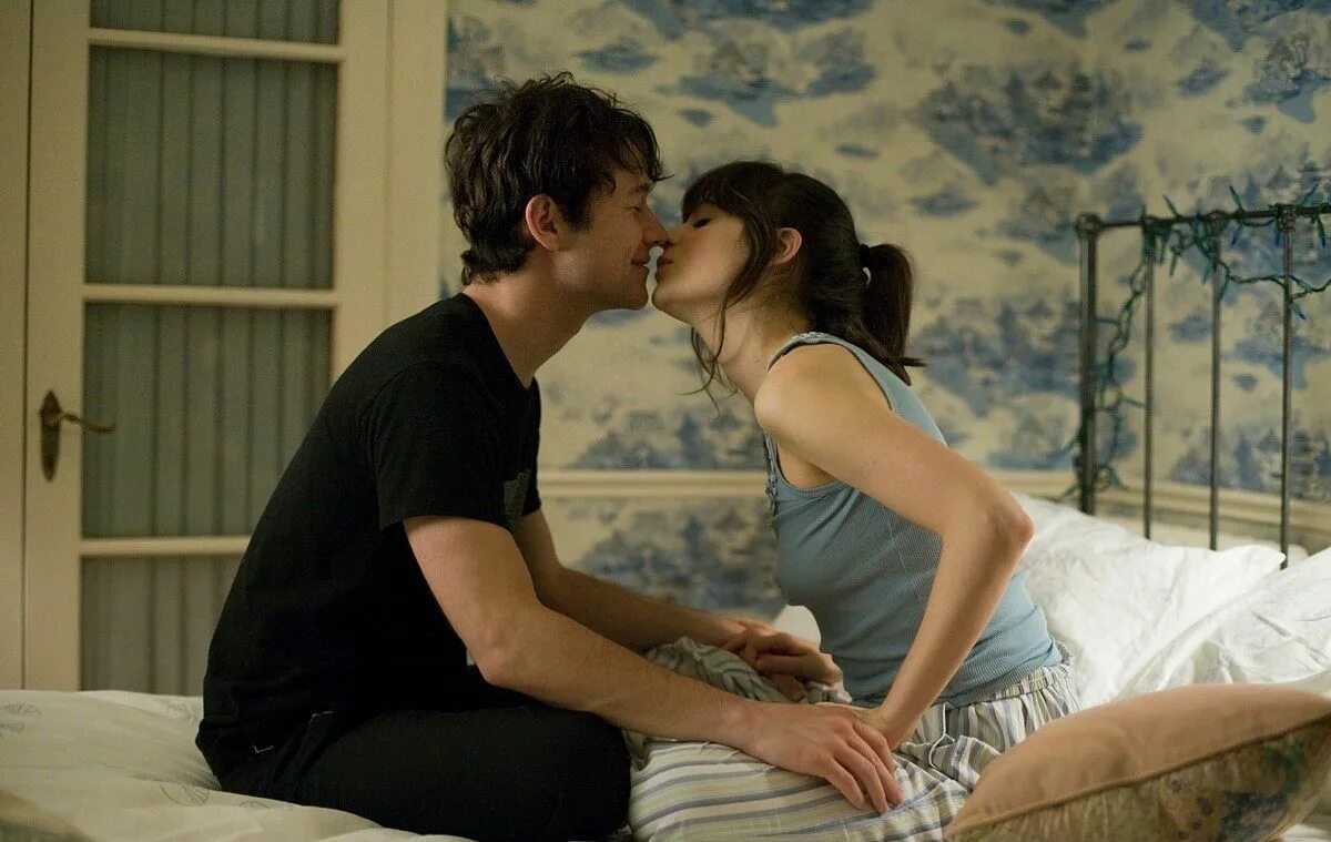 Она мужчина фильм 2006 аманда. Мэнди мур 2002. Влюбленные. Дорогой джон фильм 2010. А ее о.