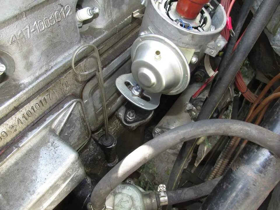 Трамблер уаз. Трамблер уаз 421. 417 мотор уаз трамблер. Зажигания уаз 421 привод трамблер. Трамблёр уаз 469 электронное зажигание.