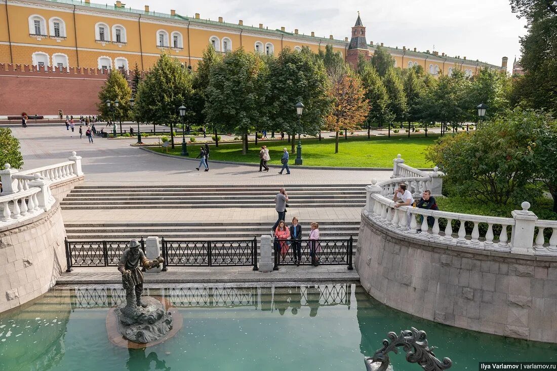 Неглинка река Александровский сад. Река Неглинка в Москве. Проект Варламова рек Неглинка. Фонтан река Неглинная. В составе воды реки неглинная