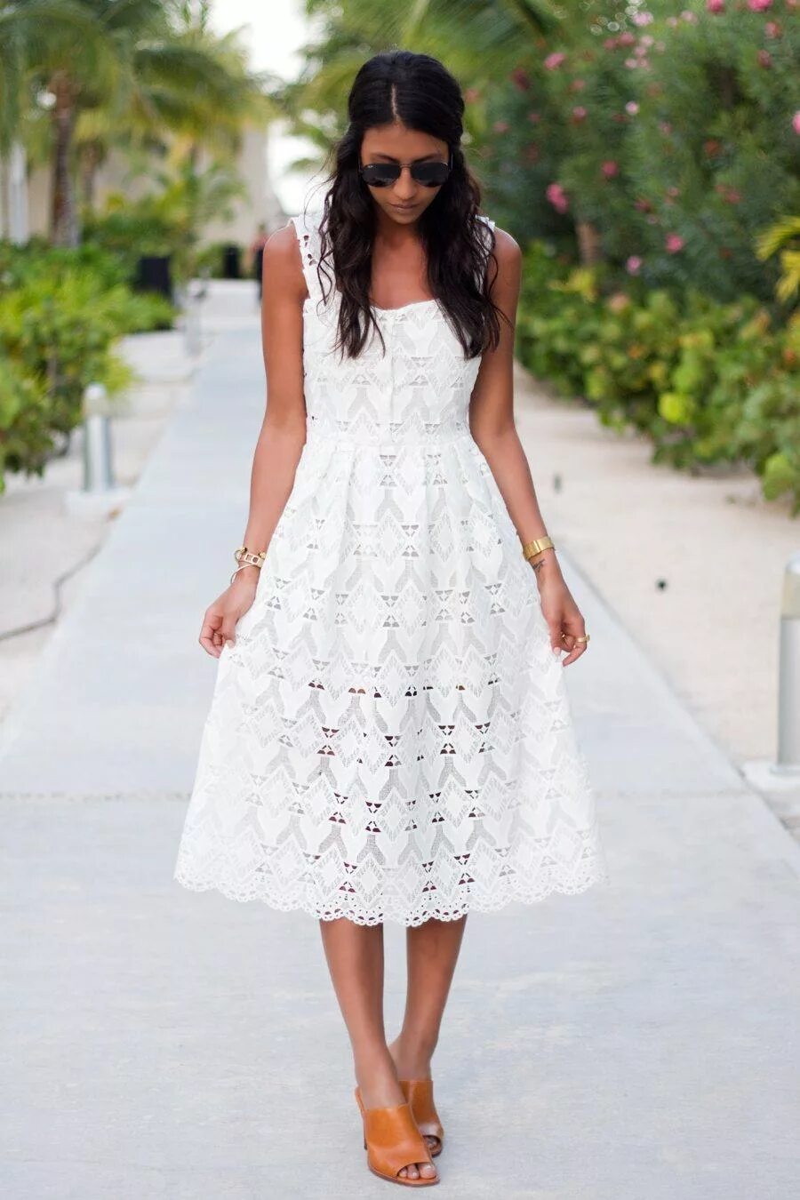 Белое платье из хлопка. Белое платье. Летнее платье. Белое летнее платье. Стильные летние платья.