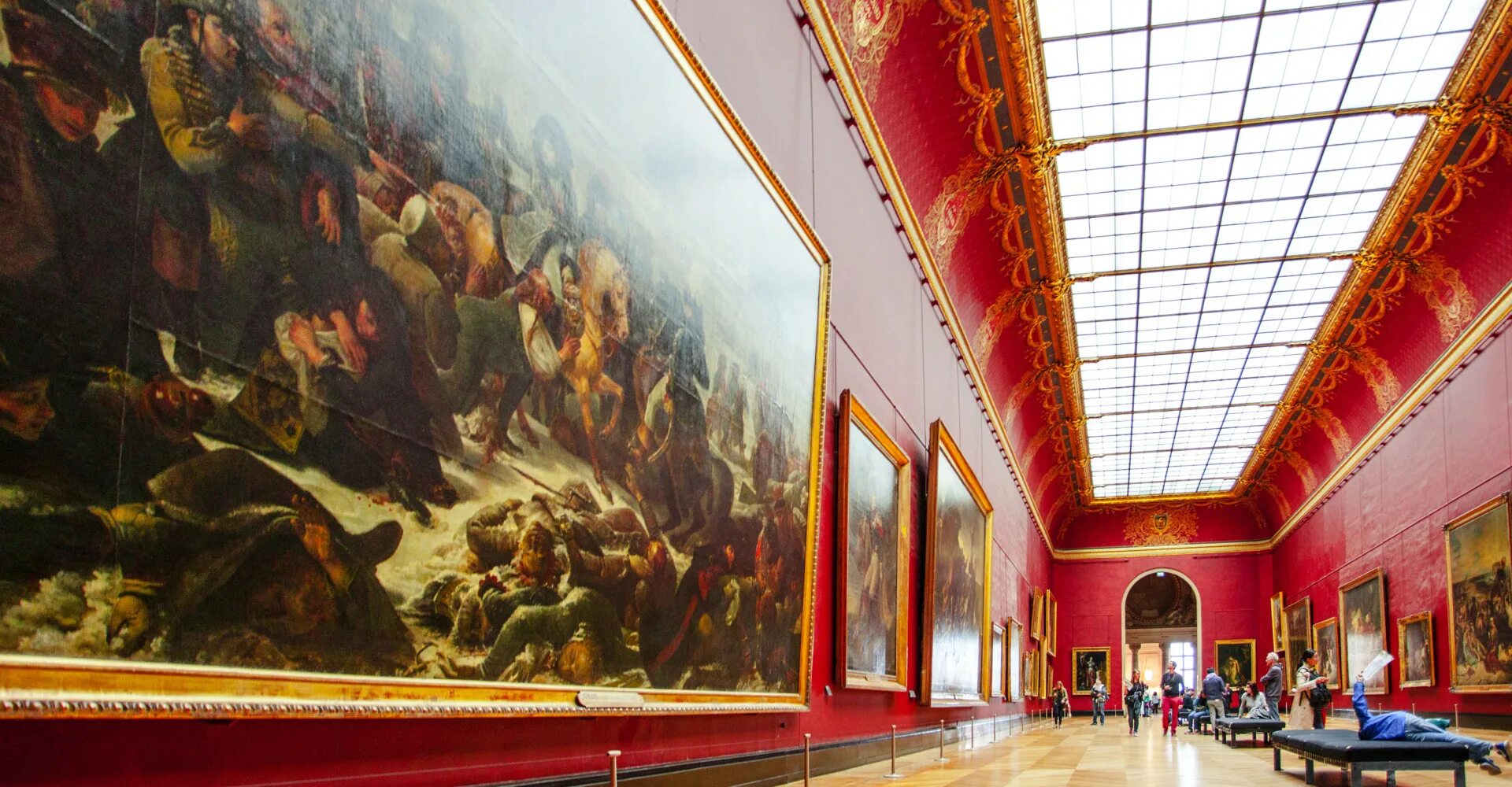 Какие самые известные музеи. Лувр картинная галерея. Музей изобразительных искусств Лувр. Галерея Микеланджело Лувр. Лувр Сюлли.