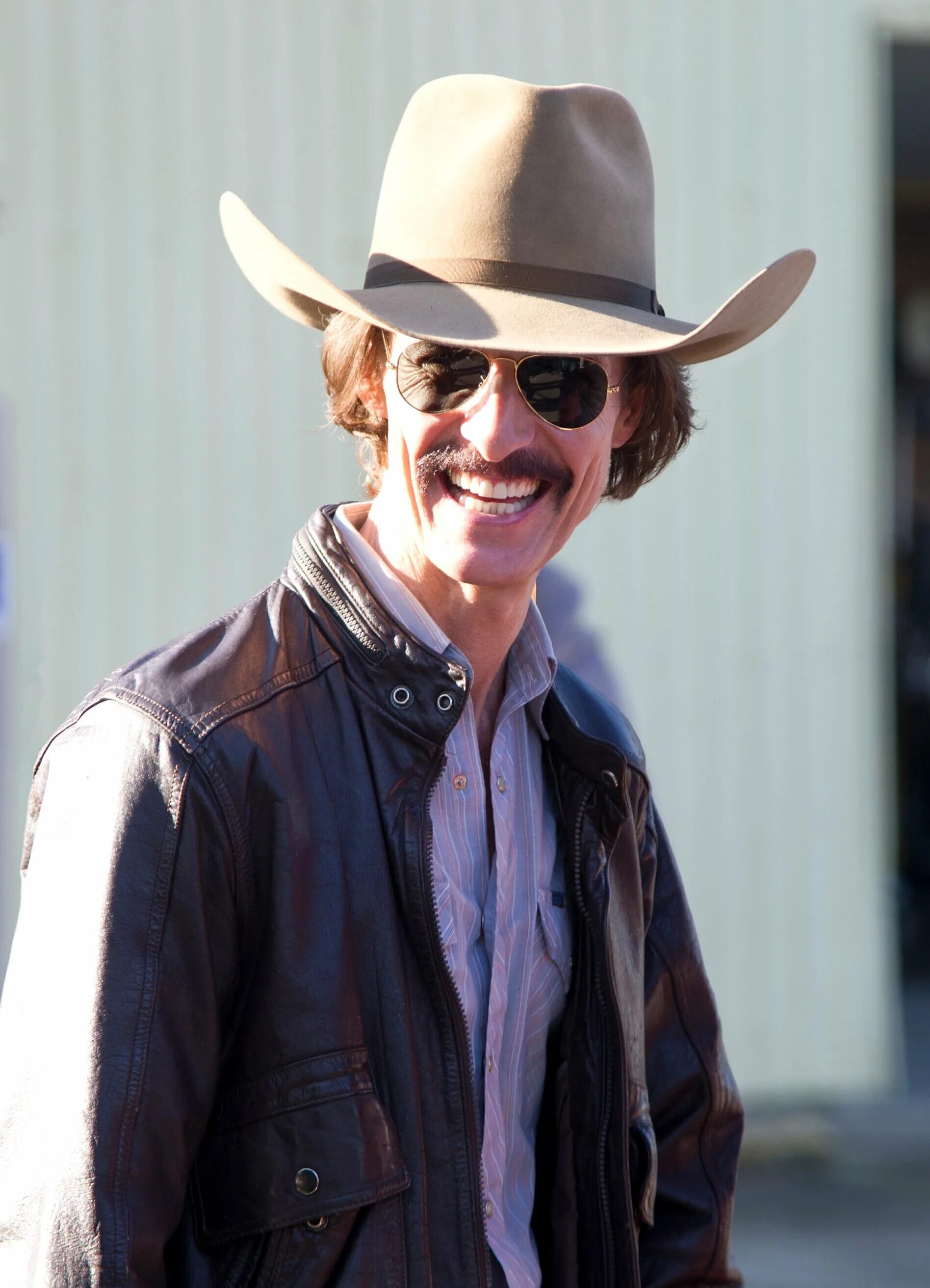 Jared Leto Embraces Female Role on Set of The Dallas Buyer's Club