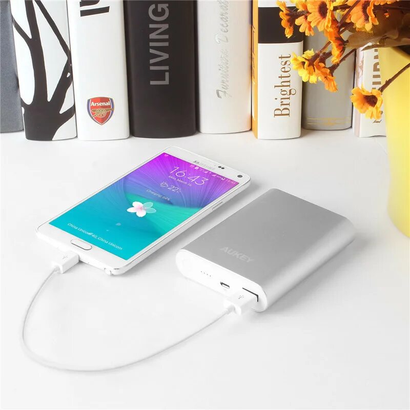 Power Bank за 2.000. Портативная зарядка повер банк для айфона. Портативная зарядка Power Bank Rosh. Quick charge 2.0 iphone. Портативная зарядка купить