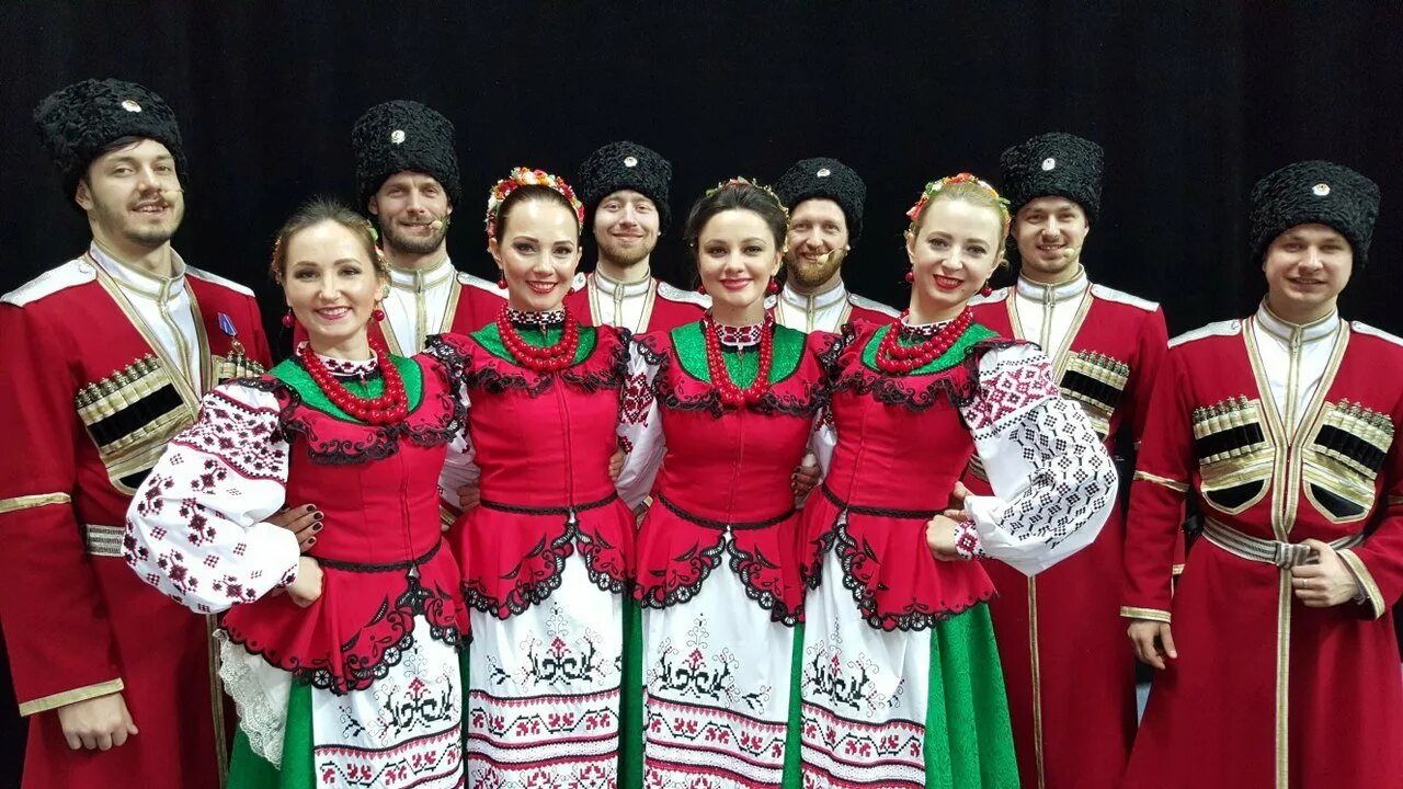 Московский Кубанский казачий хор. Ойся Московский казачий хор. Московский казачий хор состав хора. Московский казачий хор костюмы