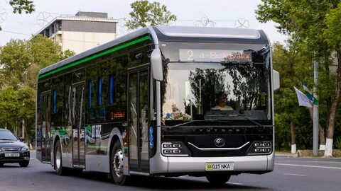 Порно әке ұйықтап жатқан қызын трахает, ол оянады