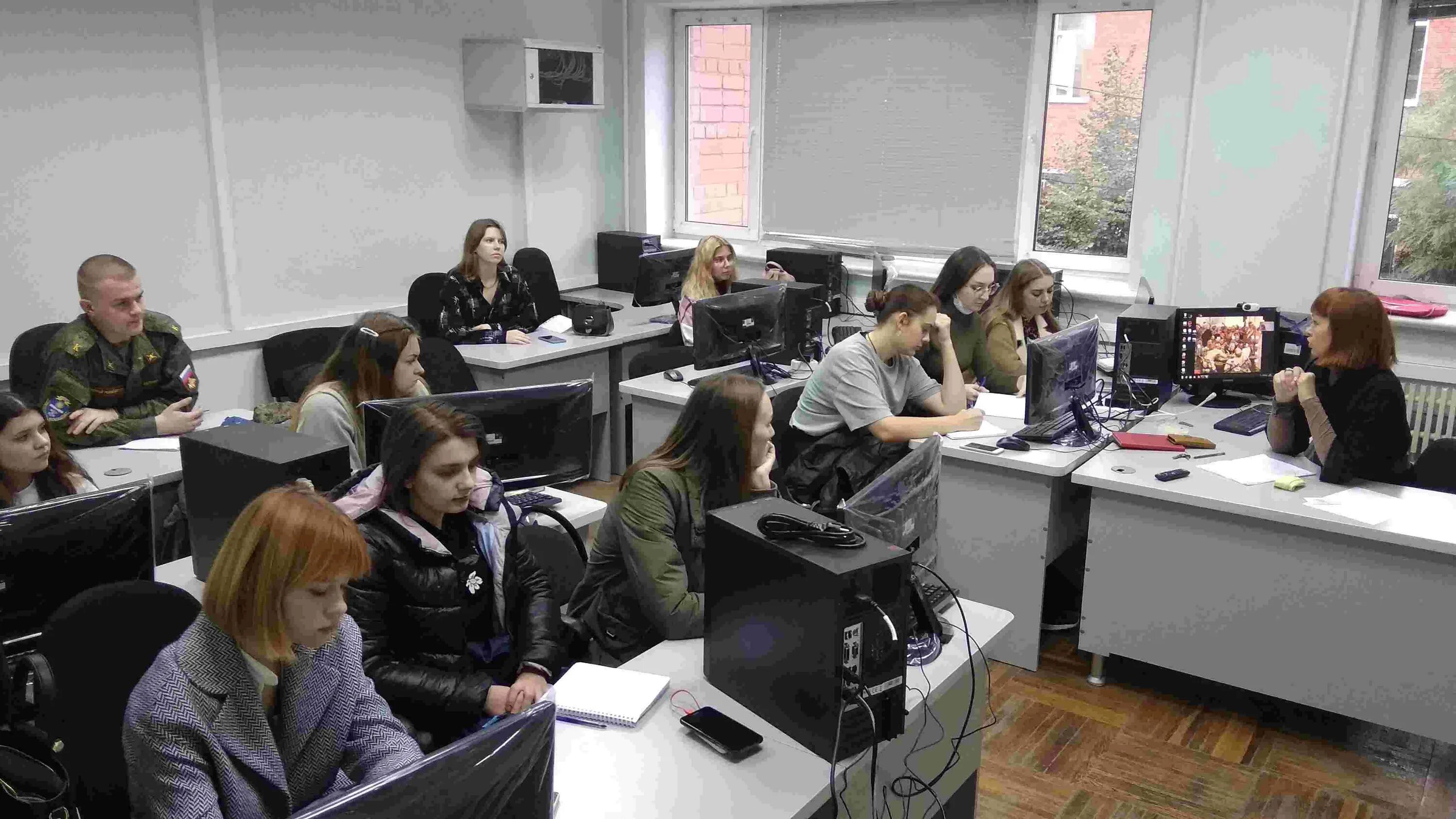 классы в воронеже школа 102. спбгу школа журналистики. школа 103 шилово. репное чернушкин. воронеж работа школ.