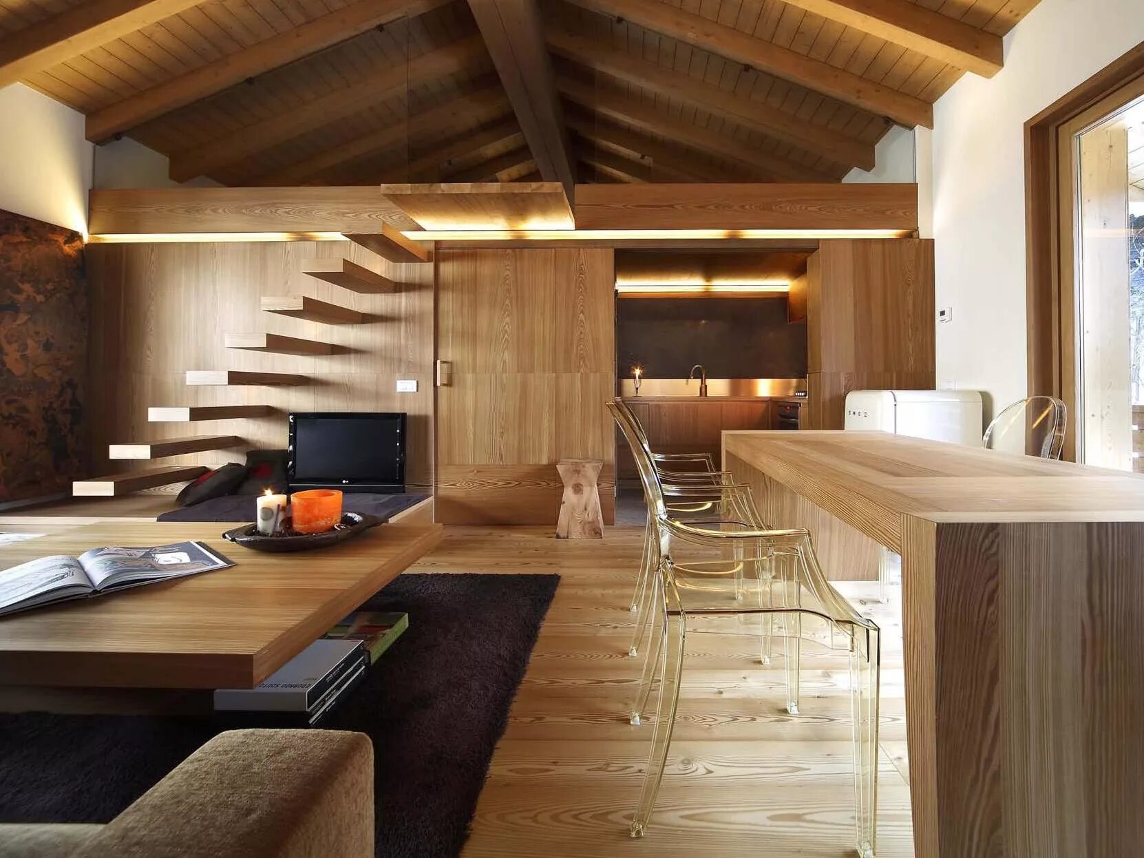 Простые дома внутри. Дом Копенгаген Малер Хаус. Современный деревянный интерьер. Дерево в интерьере. Загородный дом интерьер.