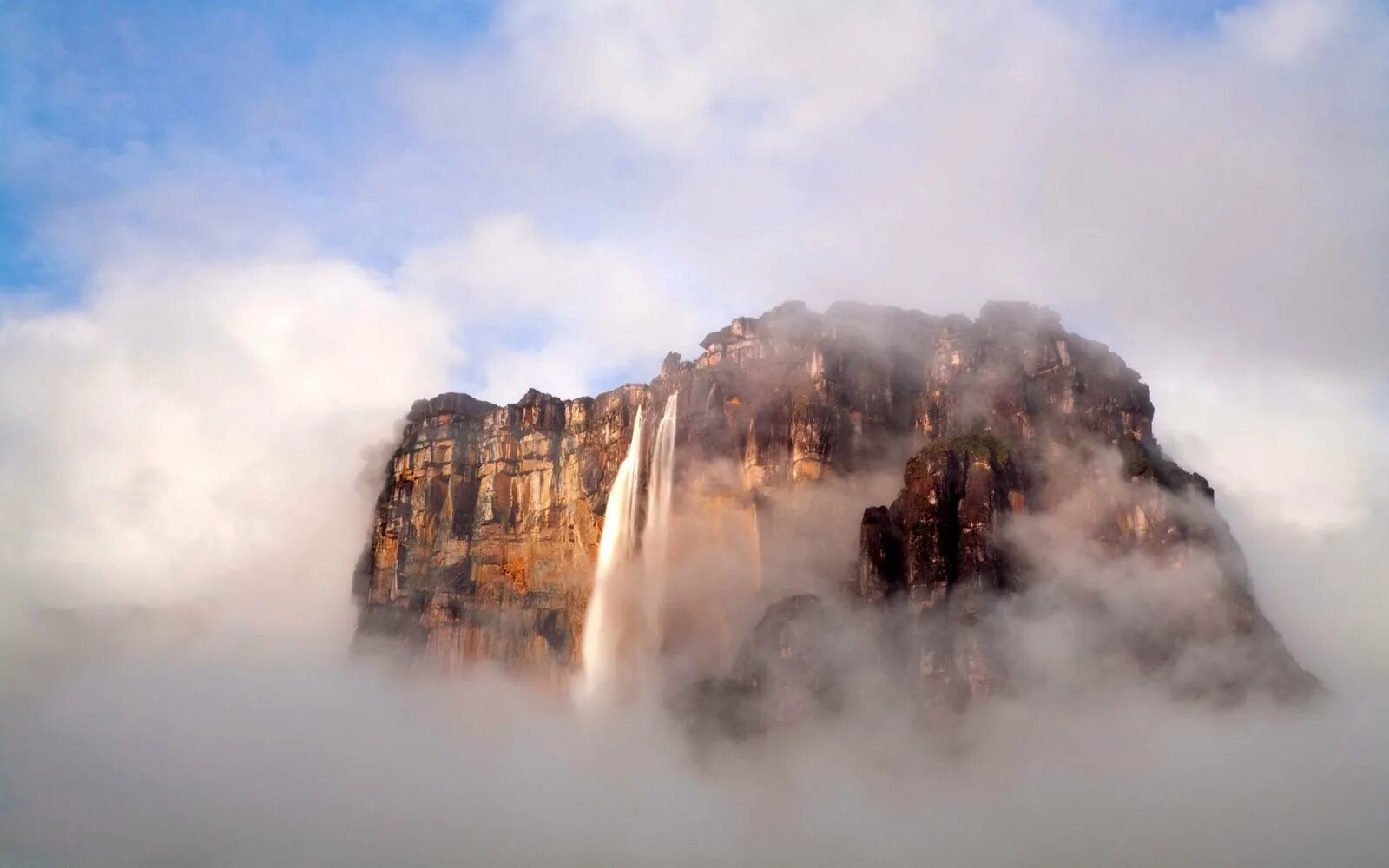 Водопад Анхель Венесуэла. Гора Рорайма водопад Анхель. Водопад Канайма Венесуэла. Водопад Анхель (национальный парк Канайма Венесуэла).